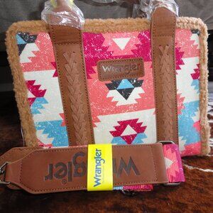 Small Wrangler Bag